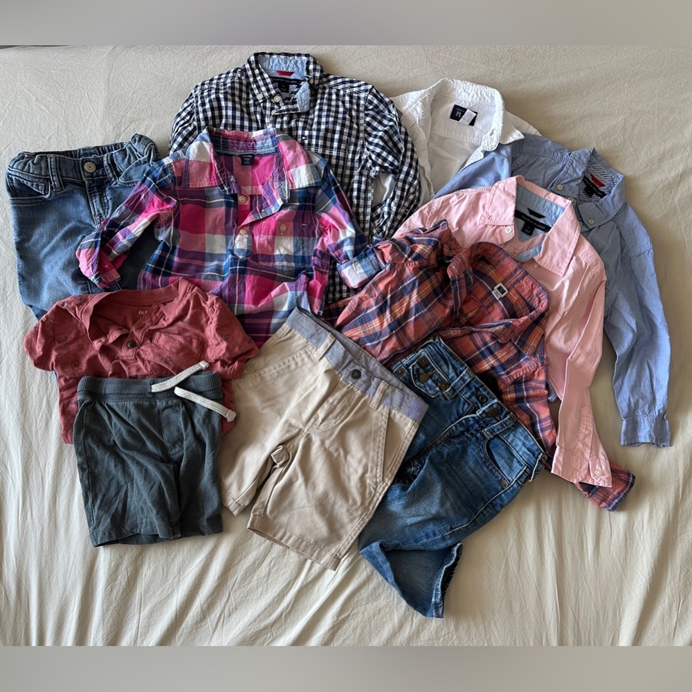 Boy bundle 2T barely / gently used clothing